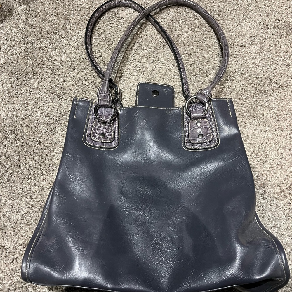Classic Black Women's Tote Bag with Textured Handles